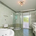 2 Bedroom Stunning In شقة لابين