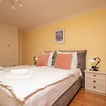 2 Bedroom Stunning In