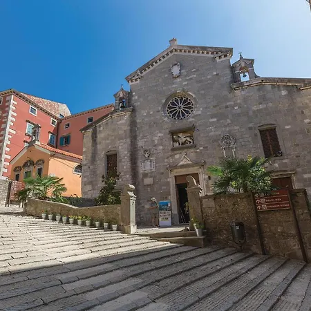 Apartment Beautiful In Labin With Wifi *