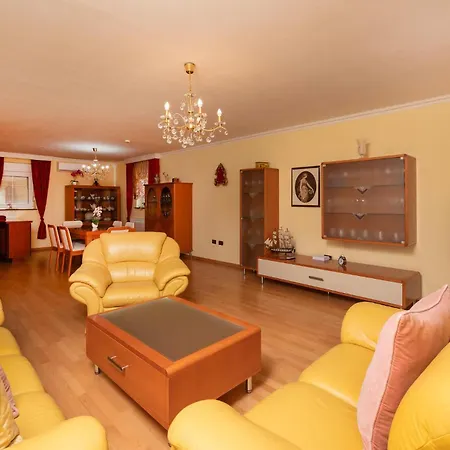 2 Bedroom Stunning In * Labin (Istria)