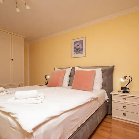 2 Bedroom Stunning In