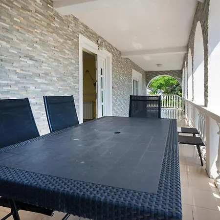 2 Bedroom Stunning In Labin (Istria)