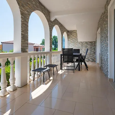 Appartamento Beautiful In With Wifi